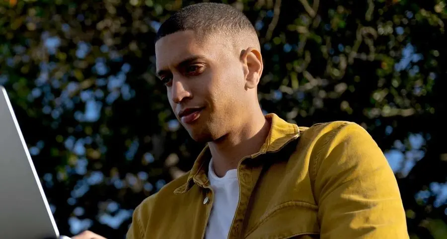 Microsoft and Ericsson bring enterprise-grade 5G laptop management to Windows 11