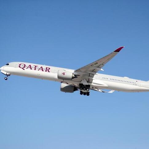 الخطوط الجوية القطرية تقلب خسائرها إلى أرباح