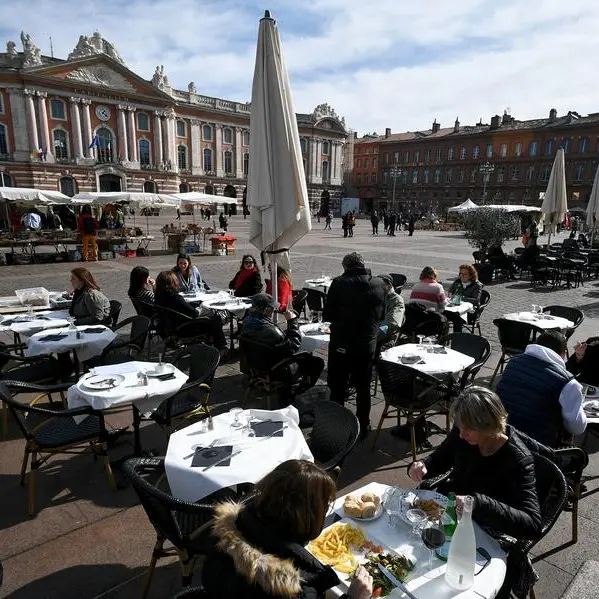 France bans disposable packaging, utensils in fast-food restaurants