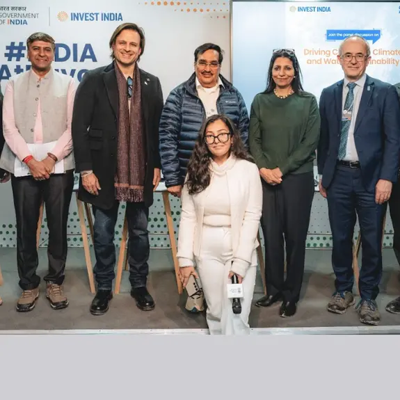 Vivek Anand Oberoi unveils the power of AI and blockchain for traditional businesses at Davos