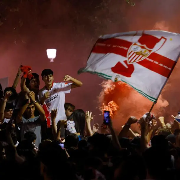 Sevilla beat Roma 4-1 on penalties to win seventh Europa League title