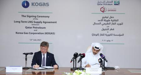 قطر للبترول توقع اتفاقية مع المؤسسة الكورية للغاز (كوغاز) لبيع&nbsp; 2 مليون طن سنوياً من الغاز الطبيعي المسال لمدة 20 عاماً