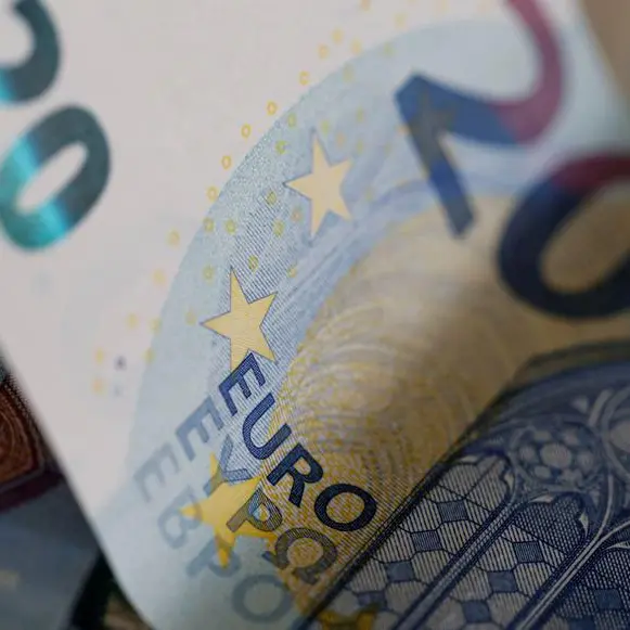 Euro takes a knock as ECB rate pause talk grows, dollar firm before Powell