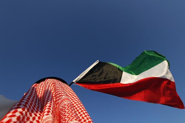 الكويت: حل مجلس الأمة والدعوة لانتخابات عامة