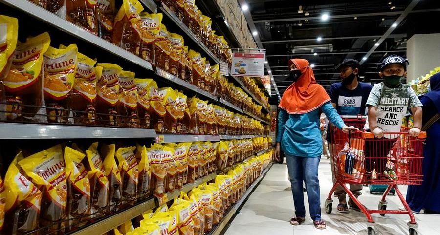 Indonesia president declares end of palm oil export ban from Monday