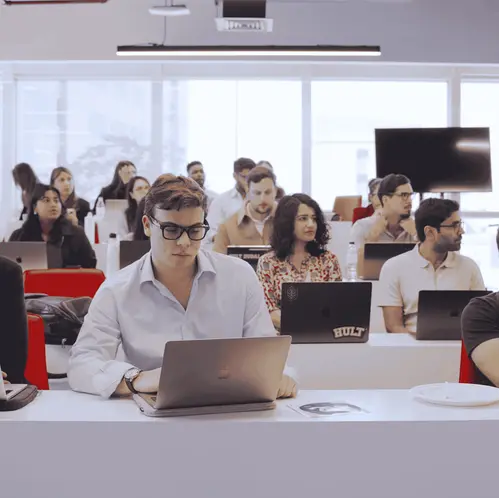 Professional.me launches UAE pilot survey with Hult International Business School