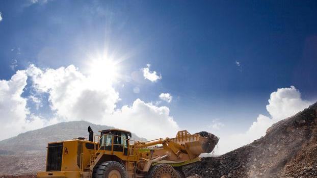 Jordan, Iraq ink deal to improve ore substances, industrial rocks