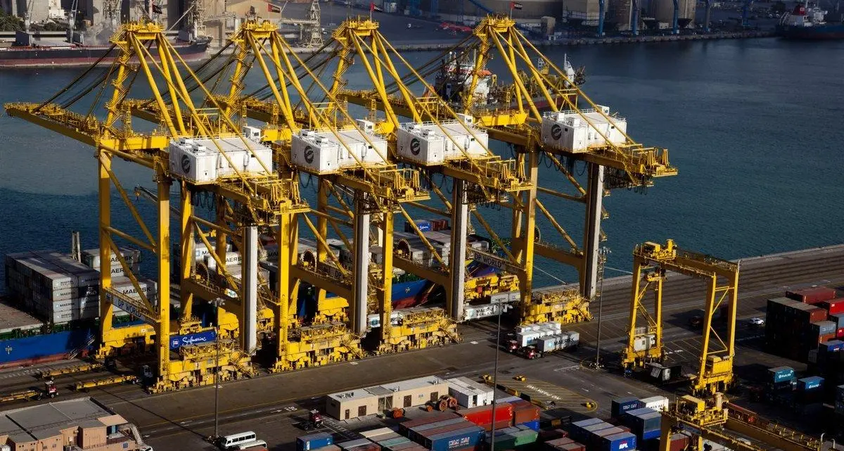 Dubai among worlds top five shipping centres for 3rd consecutive year