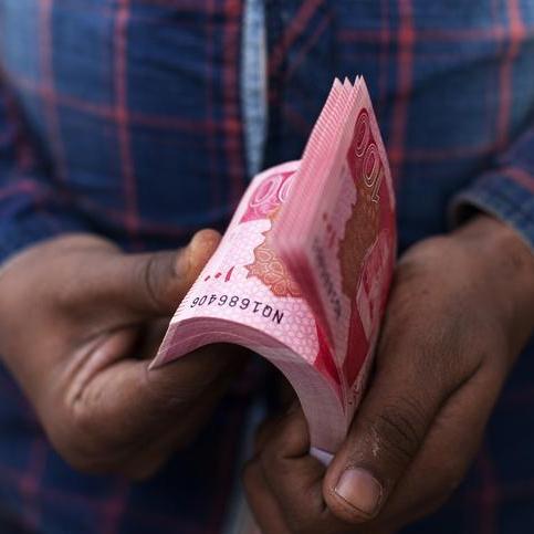 Chinese banks to roll over $2.3bln in cash-strapped Pakistan's deposits