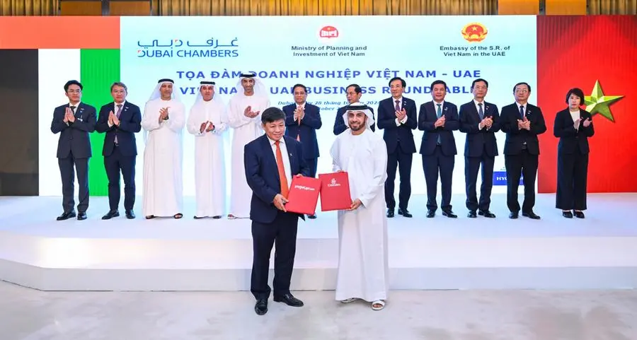 Emirates signs strategic MoUs with Vietnam Airlines and VietJet