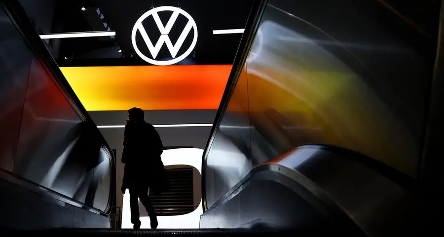 Volkswagen crisis pits homegrown leaders against each other