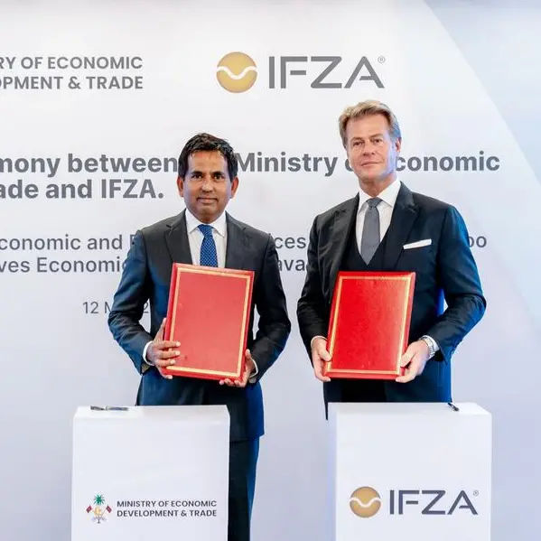 Government of Maldives signs MoU with IFZA