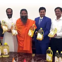 Patanjali partners with Dr. B. R. Shetty's ADVOC to manufacture edible oils for the Middle East