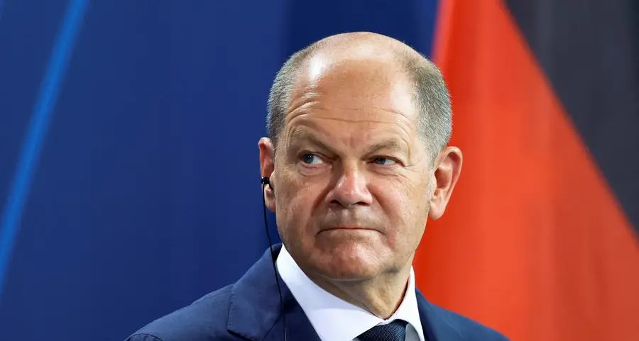 100 banks, 1,000 suspects: German fraud probe puts Scholz on the spot