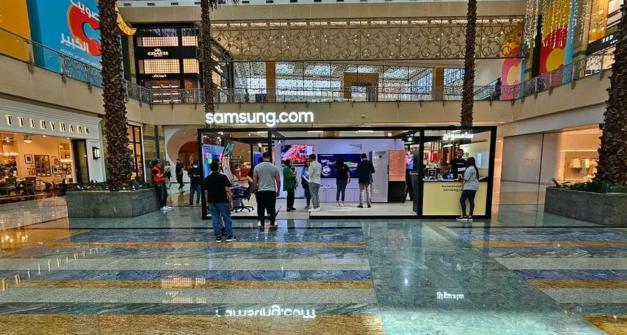 Samsung brings its online store to life at Mirdif City Centre