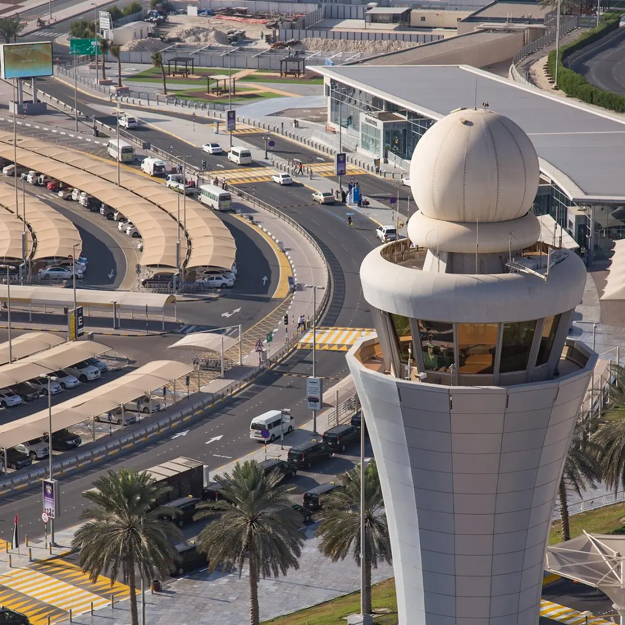 Abu Dhabi cancels $3bln airport terminal contract, sources say