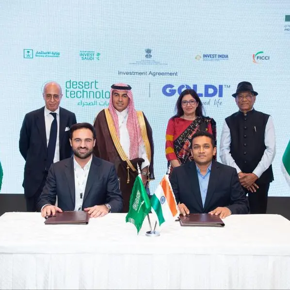 MoU signed between Desert Technologies and Goldi Solar to develop and localize the photovoltaic solar panel industry