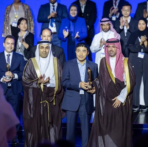 Chinese Professor Han‑Qing Yu wins Global Prize at IDWS 2025