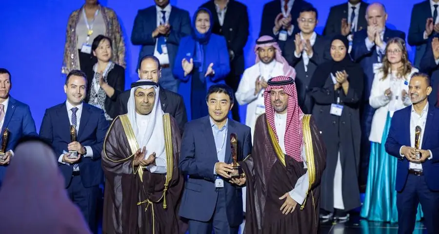 Chinese Professor Han‑Qing Yu wins Global Prize at IDWS 2025