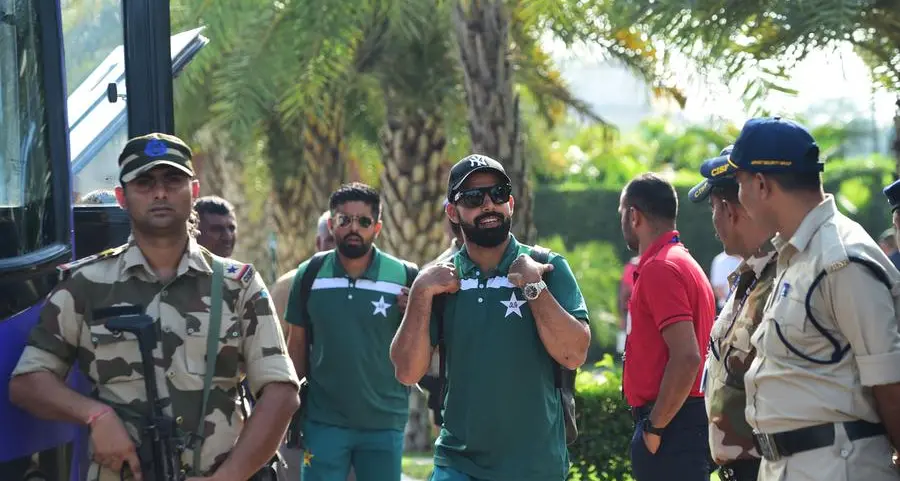 Pakistan believe 'miracles can happen' to rescue World Cup dream