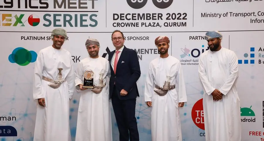 Vodafone in Oman claims cyber security award at big data & analytics meet 2022