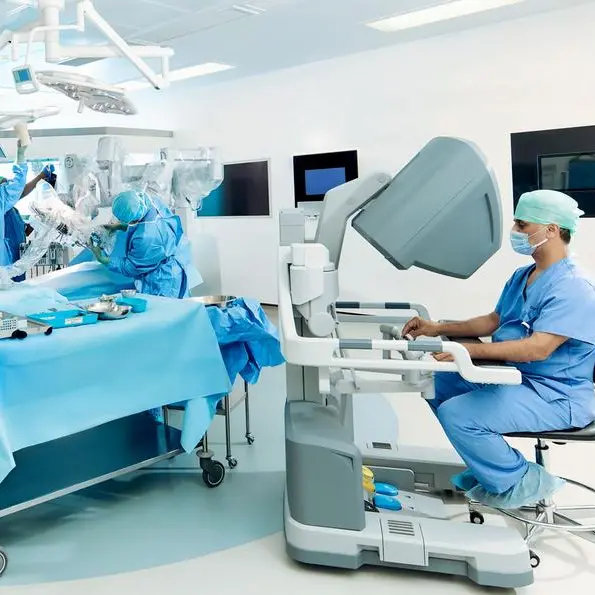 Sheikh Shakhbout Medical City performs bile duct injury repair using robotic surgery
