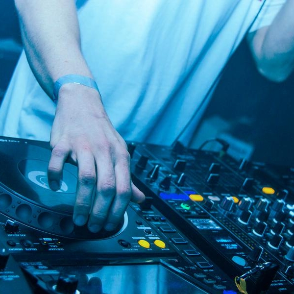 DJ Teho, DJ Bullzeye to headline EDM concert in Dubai