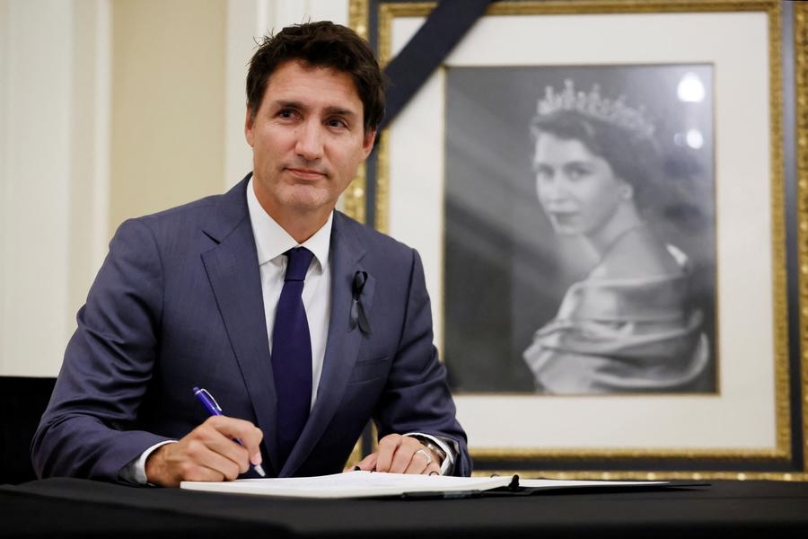 Canada PM Trudeau declares holiday to mourn Queen Elizabeth
