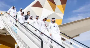 Etihad Airways’ newest 787-9 Dreamliner on display at Dubai Airshow