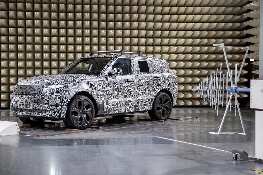 Jaguar Land Rover sa pripravuje na pokročilú elektrickú a prepojenú budúcnosť s novým testovacím zariadením
