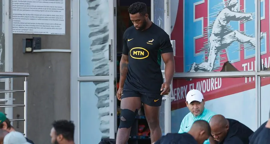 Injured Kolisi leads Springbok advance group to New Zealand