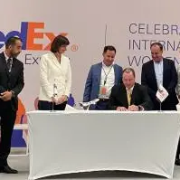 FedEx Express MEISA President signs CEO statement of support for women's empowerment principles