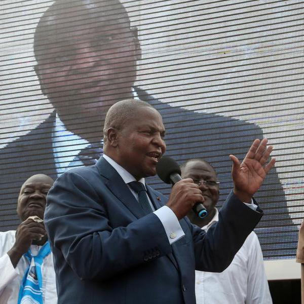 Allies of C.African Republic president propose removing term limits