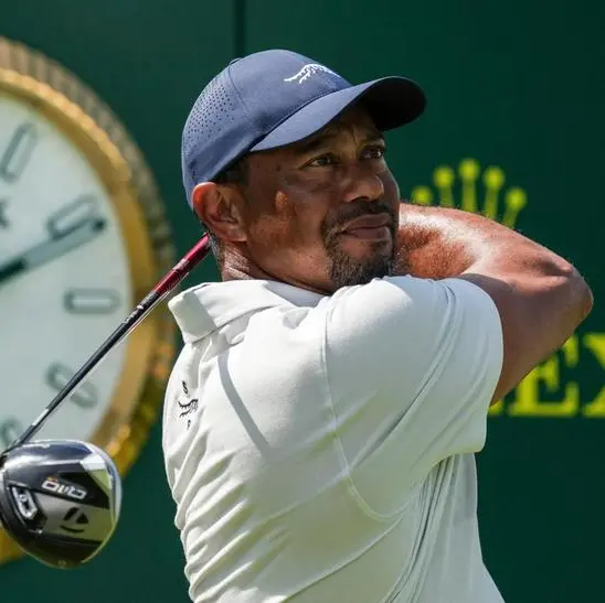 Tiger Woods draws massive crowd at PGA practice round