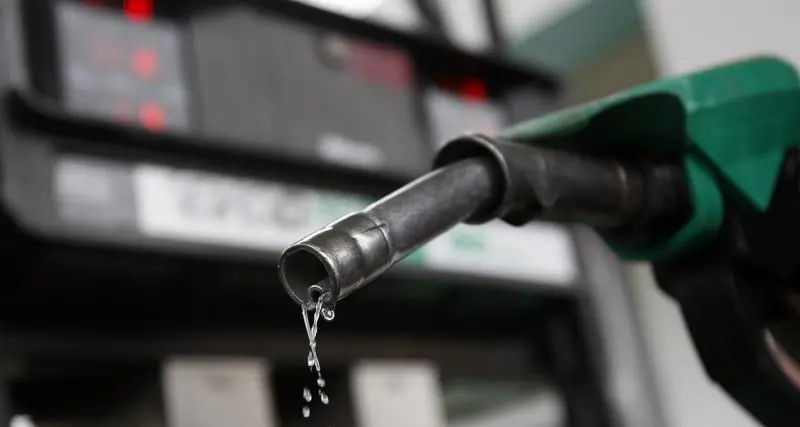Oil settles up 5% as further interest rate hikes loom