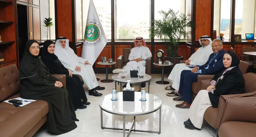 Arabian Gulf University explores strengthening research cooperation with the Bahrain Space Agency