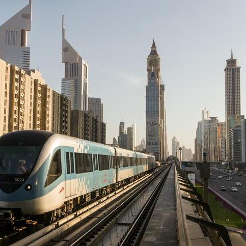 الإمارات تُنجز 70 بالمئة من أعمال مشروع \"مسار 2020\"