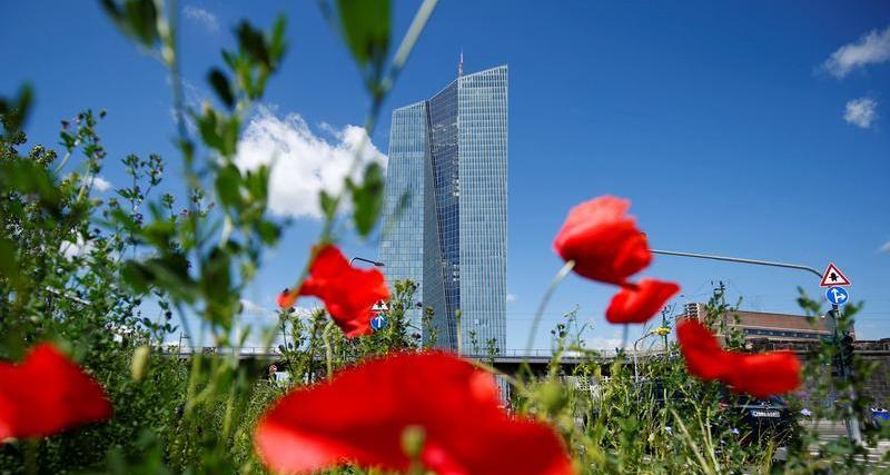 ECB's new tool fails to impress as Italy confronts political paralysis