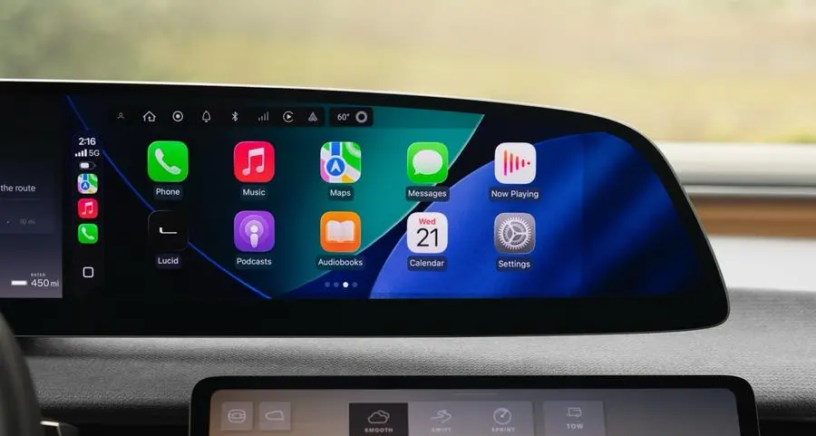Lucid begins rolling out Apple CarPlay and Android Auto to Lucid Gravity via over‑the‑air update