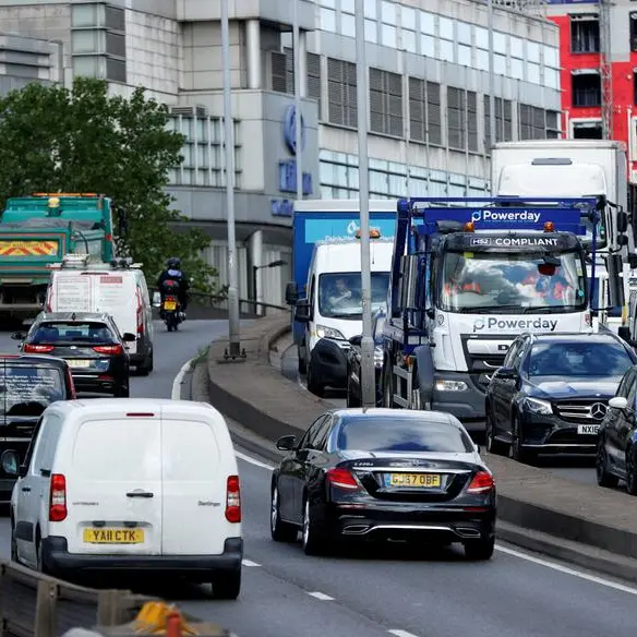 FirstGroup lobbies for public-private partnership in UK rail as election looms