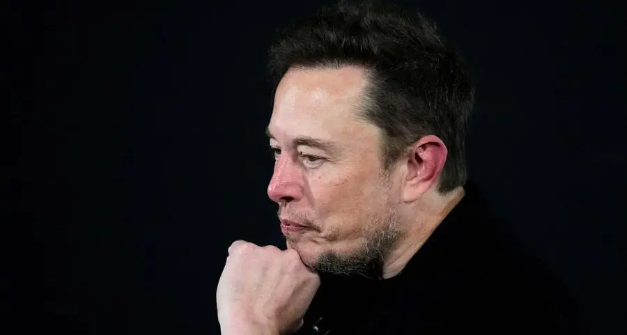 Led by Musk, Silicon Valley inches to the right