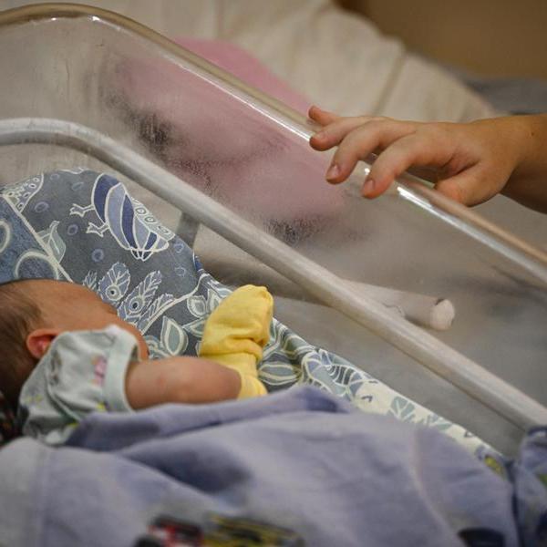 Newborn killed in Russian strike on Ukraine maternity ward