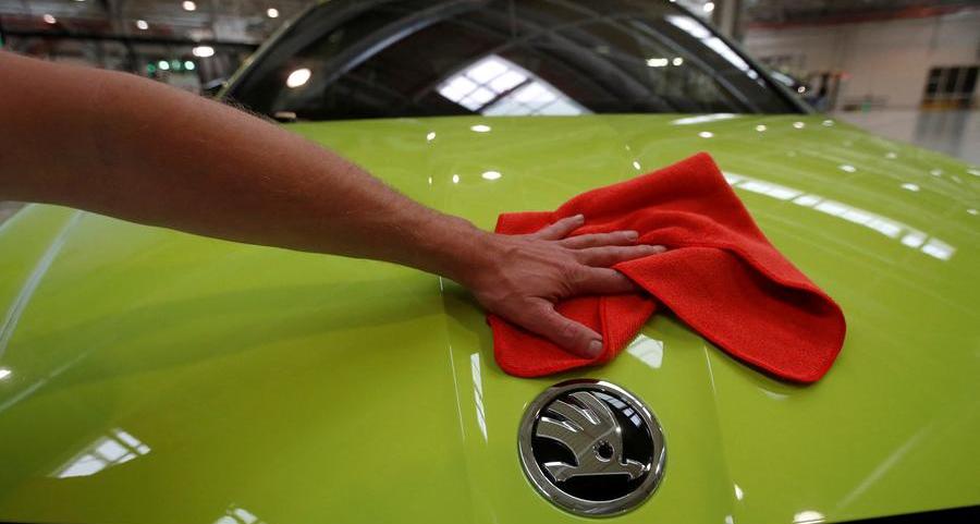 VW's Skoda to renew Ukraine deliveries