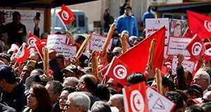 تونس: حملة اعتقالات تطال مسؤول بحزب النهضة ومدير إذاعة خاصة