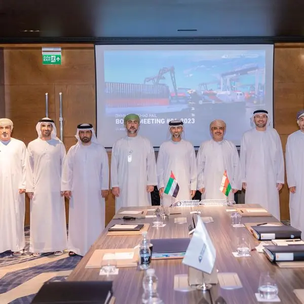 مجلس إدارة شركة \"عُمان والاتحاد للقطارات\" يطلع على سير العمل في مشروع شبكة السكك الحديدية العُمانية الإماراتية