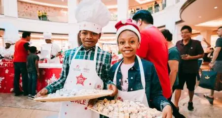 Mall of the Emirates' show-stopping Stollen Charity Cake Sale raises more than AED 105,000 for Emirates Red Crescent