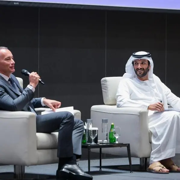 عبدالله بن طوق يناقش الدور المتنامي للدبلوماسية والعلاقات الدولية متعددة الأطراف في تحقيق الازدهار الاقتصادي