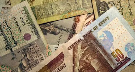 تحليل - الفائدة والجنيه: خيارات مصر بعد قرض صندوق النقد