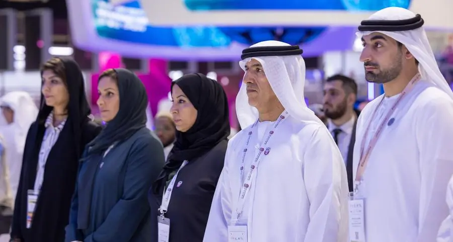 H.E. Dr. Mugheer Al Khaili explores Abu Dhabi government platform at GITEX Global 2022