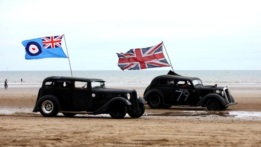 British classic car lovers 'Race The Wave'